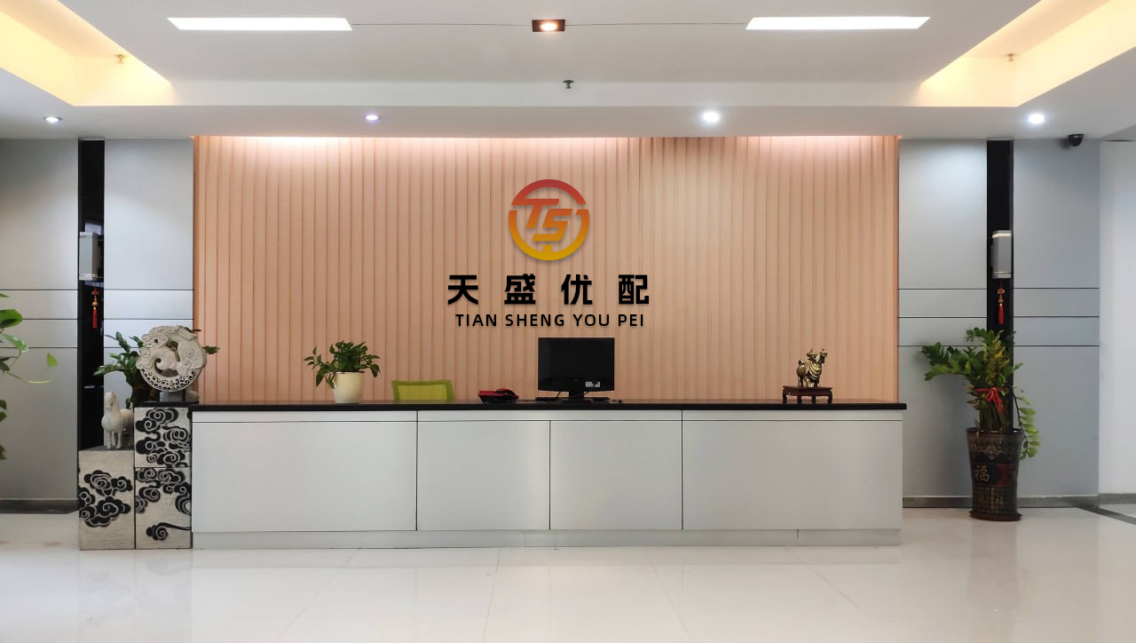 科元网 张小斐有三段感情纠葛，尽管事业蒸蒸日上，但至今仍没..._贾玲_李焕英_电影